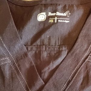 Wonder wink scrub top